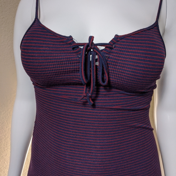 Stunning fitted Striped Navy Red Sexy Bodycon - Picture 9 of 10